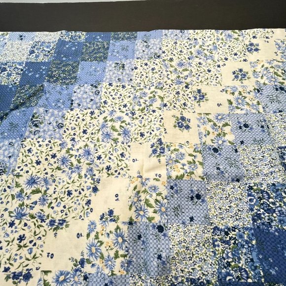 Blue Floral Faux Patchwork Quilt Fabric Remnant Calico Springs 6306 - Picture 8 of 8